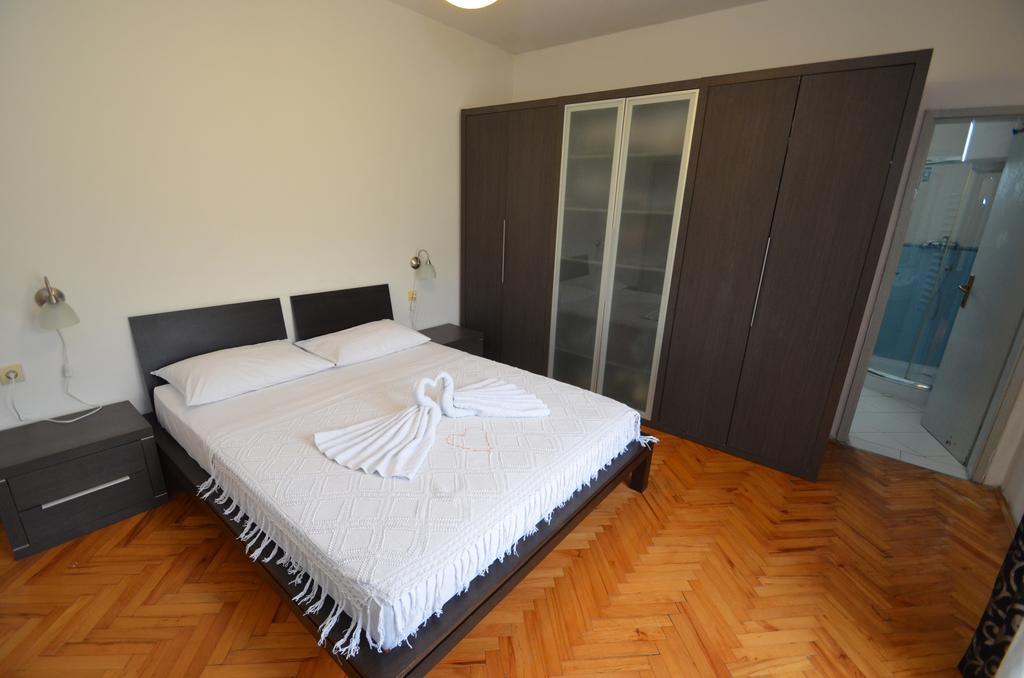 Apartments Ivetic コトル 部屋 写真