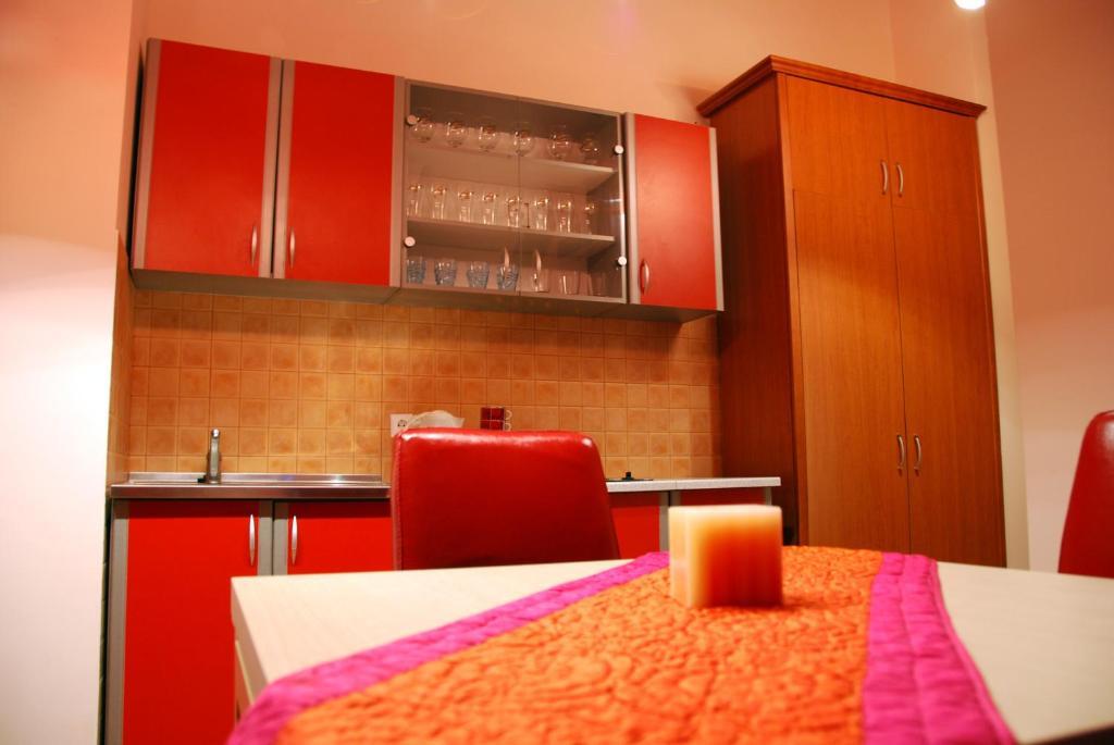 Apartments Ivetic コトル 部屋 写真
