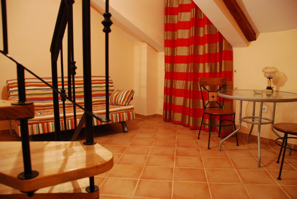 Apartments Ivetic コトル 部屋 写真
